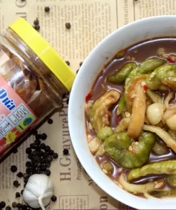 Lọ mắm dưa Dì Cẩn